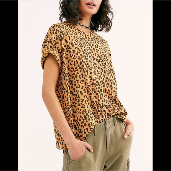 FREE PEOPLE WE THE FREE BROWN SHORT SLEEVE ANIMAL PRINT CLARITY TEE TOP - Picture 1 of 6